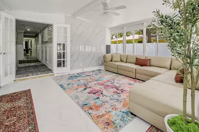 1826 Country Club Road N, Saint Petersburg, FL 33710 - Photo 23