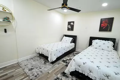 1826 Country Club Road N, Saint Petersburg, FL 33710 - Photo 29