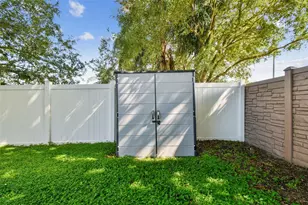 2822 Mingo Dr, Land O Lakes, FL 34638 - Photo 41