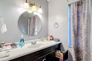 1144 Pineland Ave, Venice, FL 34285 - Photo 17