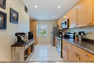 405 Cordova Green, Seminole, FL 33777 - Photo 11