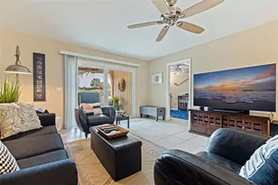 405 Cordova Green, Seminole, FL 33777 - Photo 7