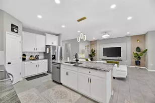 33146 Sand Creek Dr, Wesley Chapel, FL 33543 - Photo 21