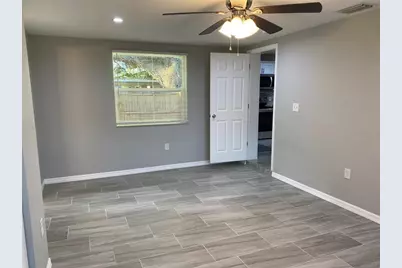 38415 9th Avenue, Zephyrhills, FL 33542 - Photo 17