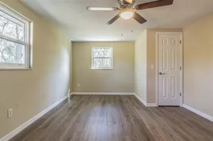 37329 Hannah Ln, Zephyrhills, FL 33542 - Photo 13