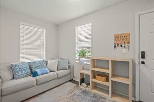 1009 E Curtis St, Tampa, FL 33603 - Photo 9