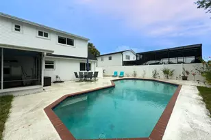 4725 Soapstone Dr, Tampa, FL 33615 - Photo 7