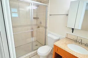 4725 Soapstone Dr, Tampa, FL 33615 - Photo 21