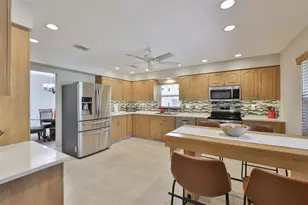 315 Linger Ln, Sun City Center, FL 33573 - Photo 15