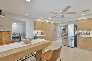 315 Linger Ln, Sun City Center, FL 33573 - Photo 17