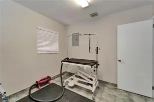 126 Ridgewood Ave, Brandon, FL 33510 - Photo 21