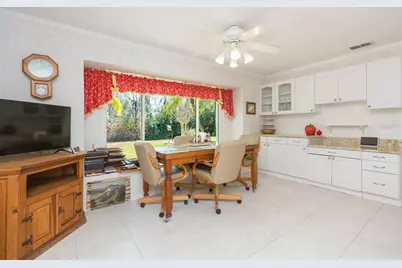 2207 N Creek Court, Sun City Center, FL 33573 - Photo 15