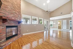 12002 Hope Ln, Tampa, FL 33618 - Photo 25