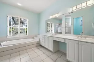 12002 Hope Ln, Tampa, FL 33618 - Photo 33