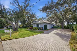 12002 Hope Ln, Tampa, FL 33618 - Photo 47