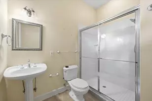 12002 Hope Ln, Tampa, FL 33618 - Photo 37