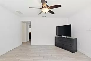 2521 W Crest Ave, Tampa, FL 33614 - Photo 3