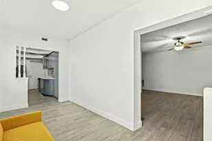 2521 W Crest Ave, Tampa, FL 33614 - Photo 35