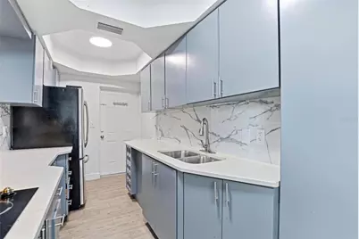 2521 W Crest Avenue, Tampa, FL 33614 - Photo 13