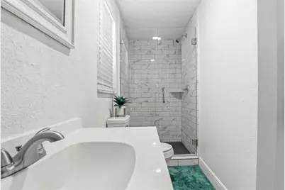 2521 W Crest Avenue, Tampa, FL 33614 - Photo 27