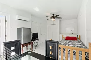 2521 W Crest Ave, Tampa, FL 33614 - Photo 49