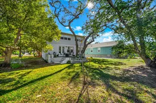 408 Georgia Ave, Crystal Beach, FL 34681 - Photo 57