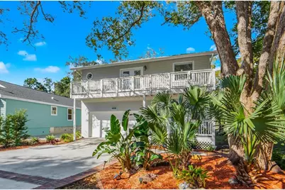 408 Georgia Avenue, Crystal Beach, FL 34681 - Photo 5