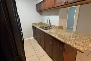 226 Berry Tree Pl, Brandon, FL 33510 - Photo 7