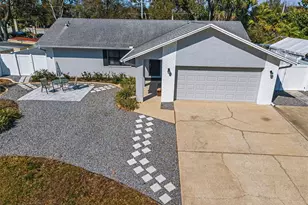 1533 Foxcroft Dr W, Palm Harbor, FL 34683 - Photo 3