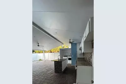 6711 Webb Road, Tampa, FL 33615 - Photo 31