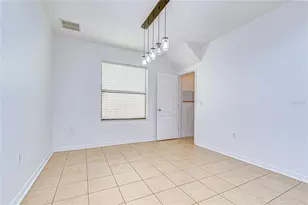 7809 Tuscany Woods Dr, Tampa, FL 33647 - Photo 9