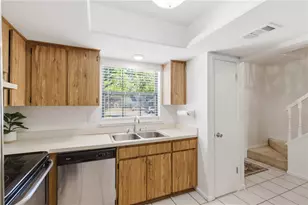 14804 Winding Creek Ct, Tampa, FL 33613 - Photo 17