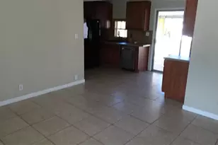 10385 111th Pl, Largo, FL 33773 - Photo 5