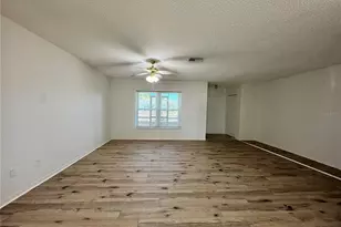 1008 Yellowbird Pl, Sun City Center, FL 33573 - Photo 7