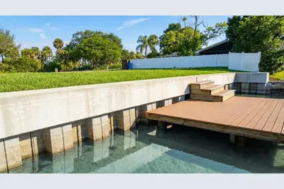 3904 Dana Shores Drive, Tampa, FL 33634 - Photo 11