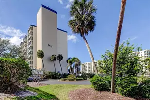 660 Island Way, Clearwater Beach, FL 33767 - Photo 7