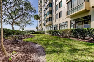 660 Island Way, Clearwater Beach, FL 33767 - Photo 37