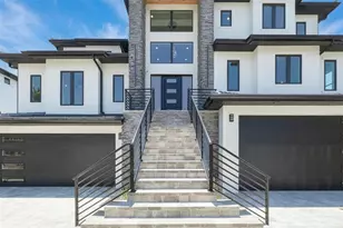 6012 Kipps Colony Dr E, Gulfport, FL 33707 - Photo 11