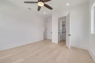 6012 Kipps Colony Dr E, Gulfport, FL 33707 - Photo 49