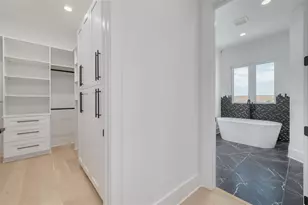 6012 Kipps Colony Dr E, Gulfport, FL 33707 - Photo 43