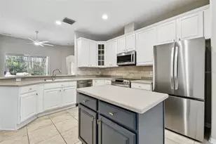 8106 Kendelwick Ct, Tampa, FL 33647 - Photo 17