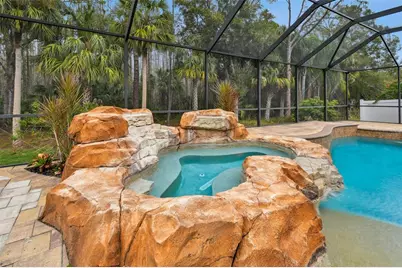 8106 Kendelwick Court, Tampa, FL 33647 - Photo 71