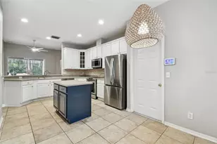 8106 Kendelwick Ct, Tampa, FL 33647 - Photo 15