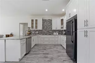 20000 Harvie Ln, Lutz, FL 33558 - Photo 21