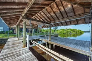 9901 Bay Dr, Gibsonton, FL 33534 - Photo 55