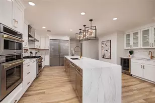 2032 Kansas Ave NE, Saint Petersburg, FL 33703 - Photo 25