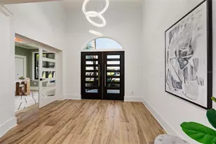 2032 Kansas Ave NE, Saint Petersburg, FL 33703 - Photo 7
