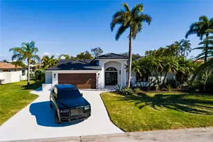 2032 Kansas Ave NE, Saint Petersburg, FL 33703 - Photo 39