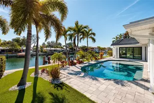 2032 Kansas Ave NE, Saint Petersburg, FL 33703 - Photo 3