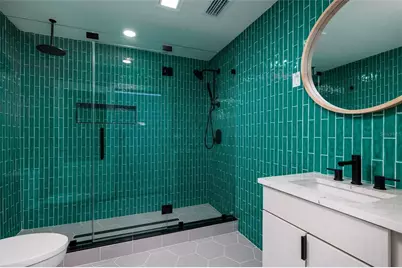 2032 Kansas Avenue NE, Saint Petersburg, FL 33703 - Photo 11